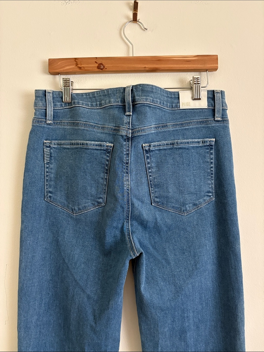 Paige High Rise Laurel Canyon Blue Jeans Size 31 - Picture 8 of 11